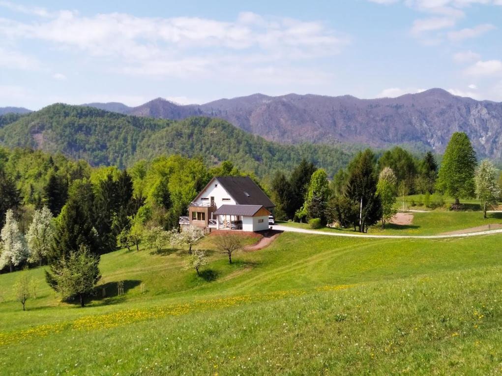 Na Kupcku Estate "Nature Reatreat & Wellness" Idrija Exterior photo